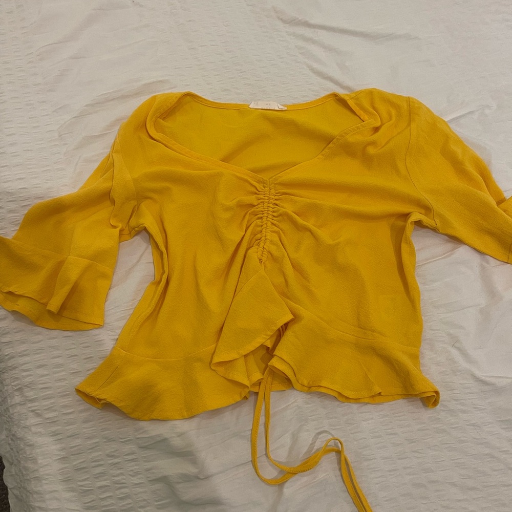 YELLOW BLOUSE